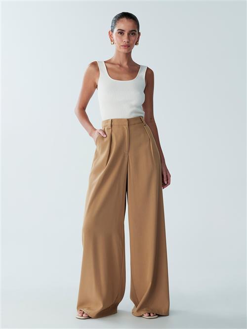 St MRLO Bukser med lægfolder  camel