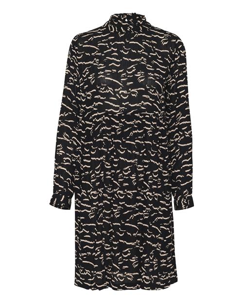 Se Kaffe Kjole 'Luna'  sort / hvid hos About You