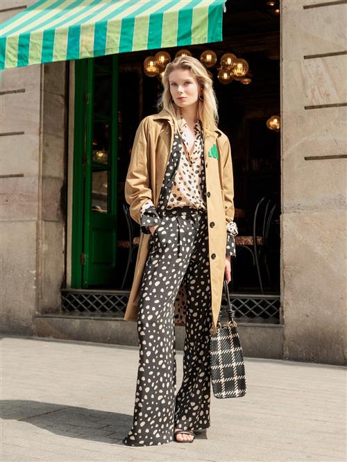 Lola Casademunt Bluse  beige