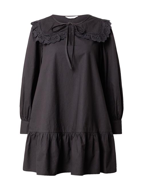 Se Miss Selfridge Kjole  sort hos About You