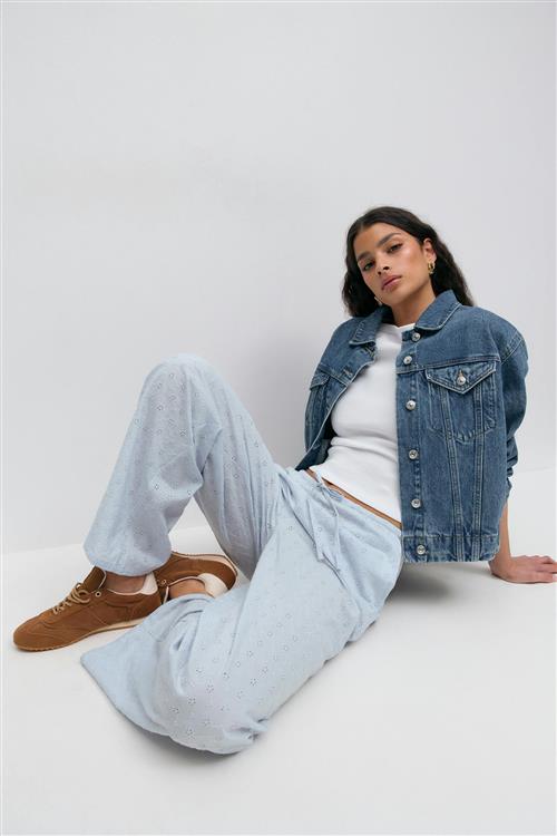 Gina Tricot - Broderie anglaise trousers - Lige bukser - Blå - L - Dame