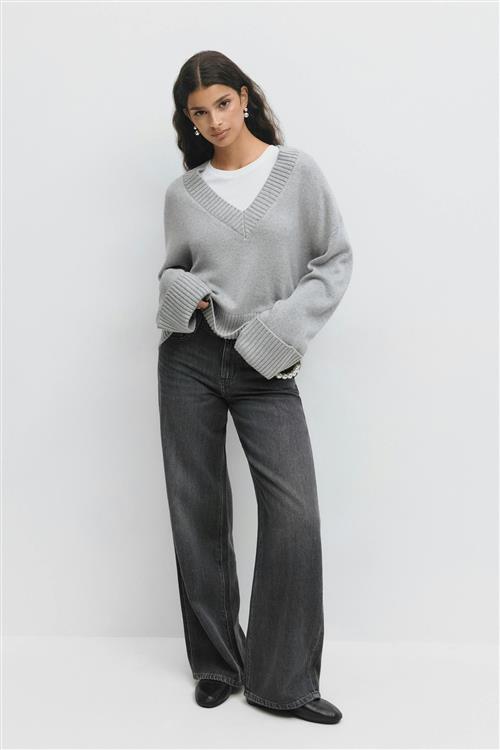 Gina Tricot - V-neck knitted sweater - Striktrøjer - Grå - XL - Dame