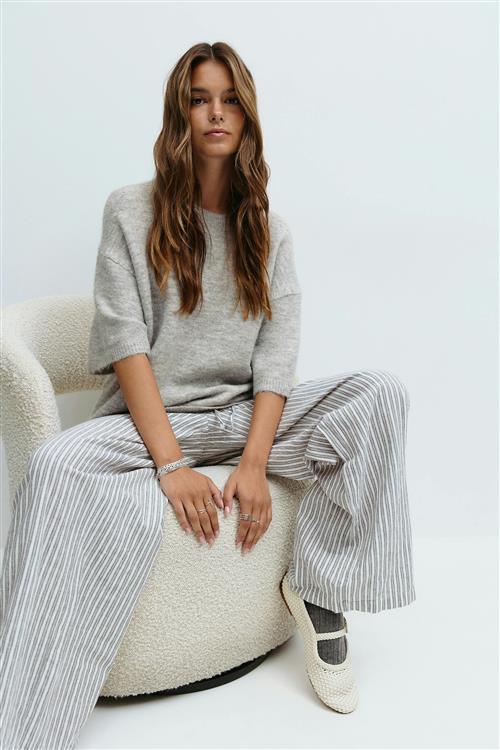 Gina Tricot - Knitted short sleeve top - Kortærmede strikkede trøjer - Grå - XS - Dame