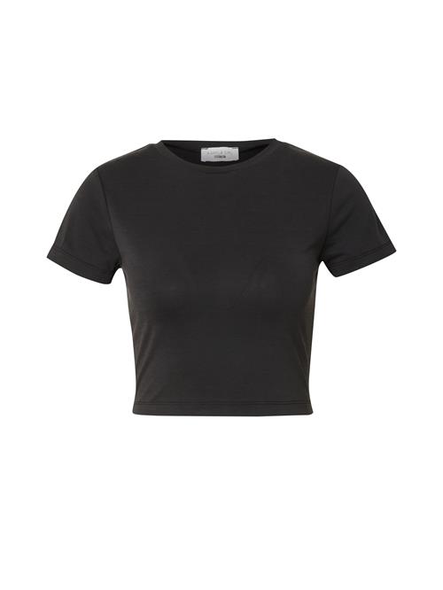 Kamila Šikl Shirts  sort