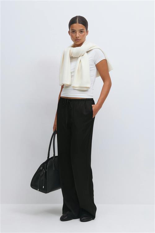 Gina Tricot - Drawstring satin trousers - satinbukser - Sort - XS - Dame