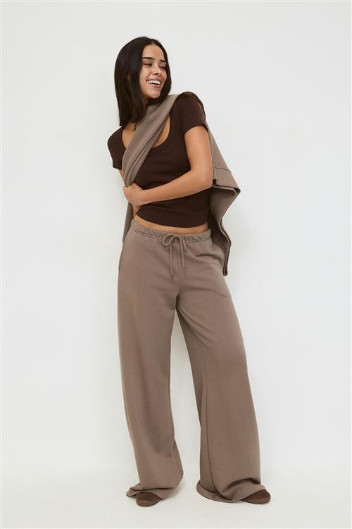 Gina Tricot - Comfy low sweatpants - Joggingbukser - Beige - S - Dame