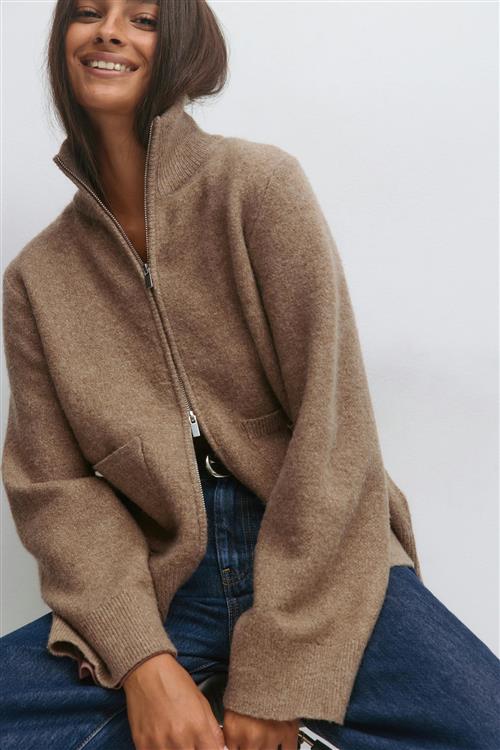 Gina Tricot - Knitted pocket cardigan - Cardigans - Beige - M - Dame