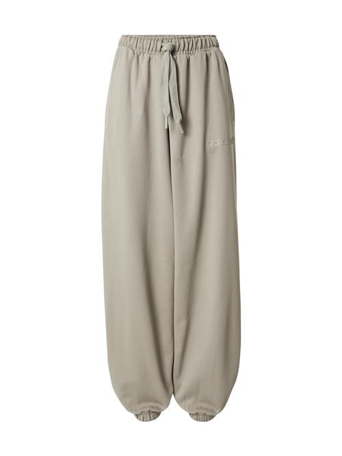 ADIDAS ORIGINALS Funktionsbukser 'Essentials'  taupe