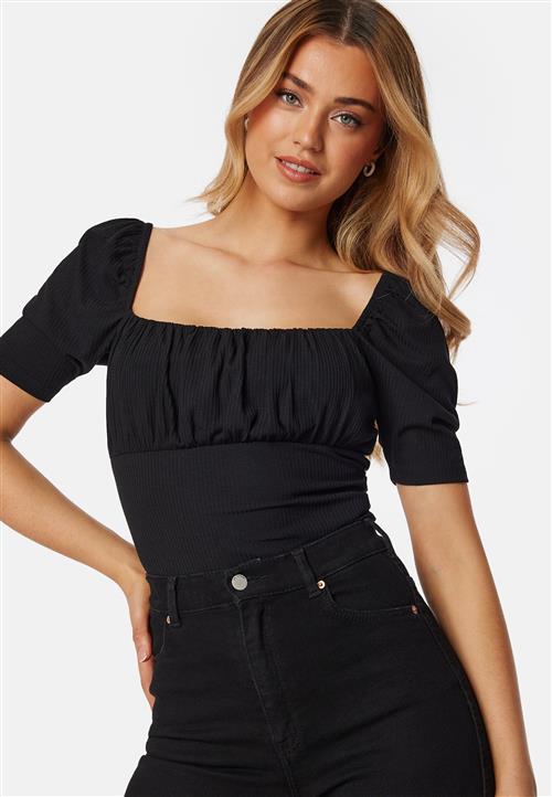 BUBBLEROOM Rushed Square Neck Short Sleeve Top