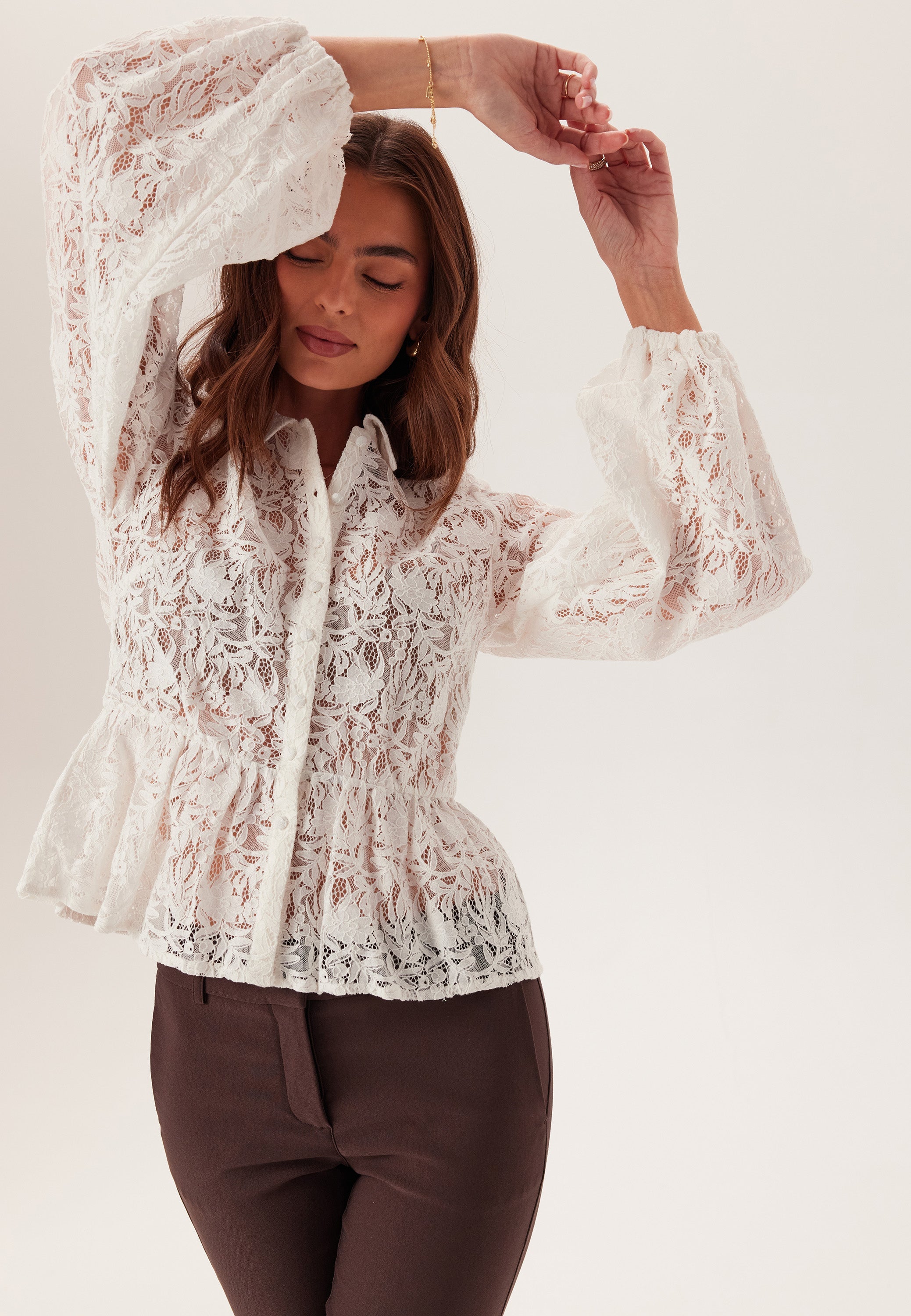 BUBBLEROOM Lace Peplum Blouse