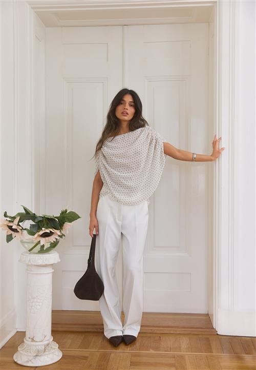 BUBBLEROOM Cape Sleeveless Blouse