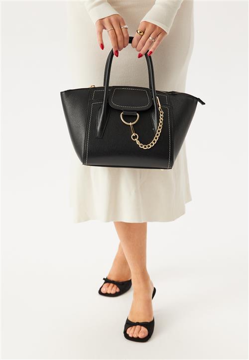 Latalia Urbino Leather Handbag