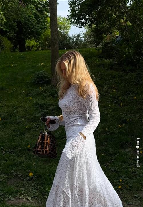 BUBBLEROOM Long Sleeve Lace Top