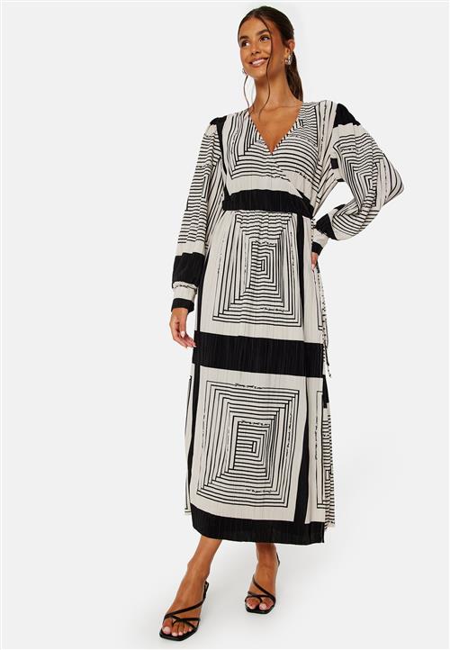 Object Collectors Item Tobina L/S Wrap Dress