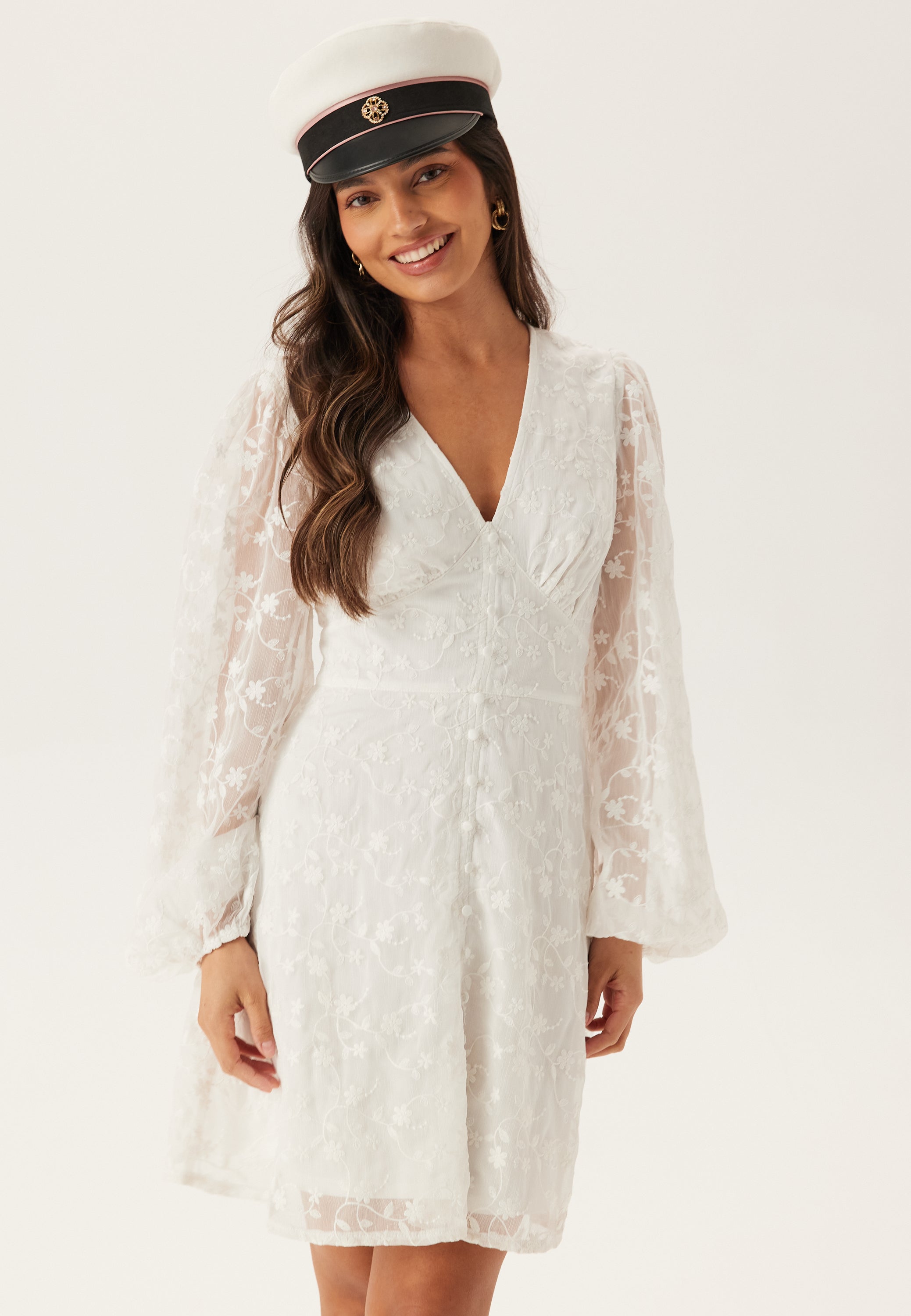 Bubbleroom Occasion Embroidered Short Dress