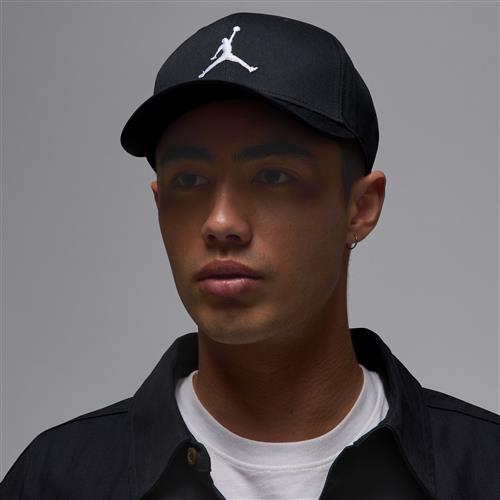 Struktureret Jordan Rise-kasket med buet skygge - sort