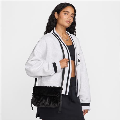 Nike Futura 365-crossbody-taske (1 liter) i imiteret pels - sort