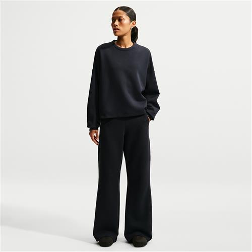 Løstsiddende Nike 24.7 ImpossiblySoft Dri-FIT-bukser med svang og høj talje til kvinder - sort