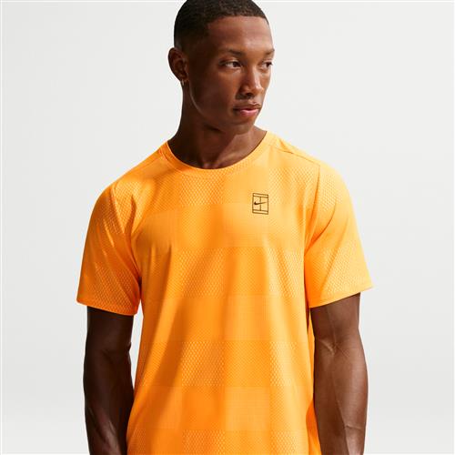 NikeCourt Advantage Dri-FIT-tennisoverdel til mænd - Orange