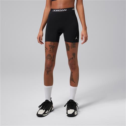 Jordan Sport Essentials Dri-FIT-shorts med høj talje til kvinder (13 cm) - sort