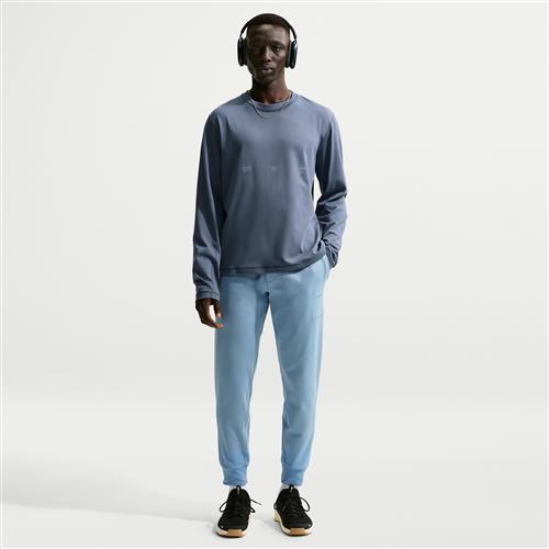 Nike Primary NanoKnit Dri-FIT Performance-joggers med UV-beskyttelse til mænd - blå