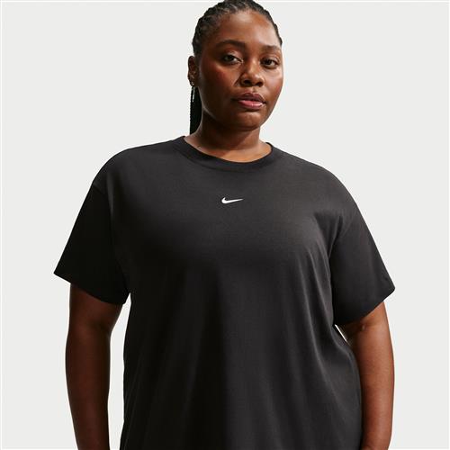 Oversized, kortærmet Nike -T-shirt til kvinder (plus size) - sort