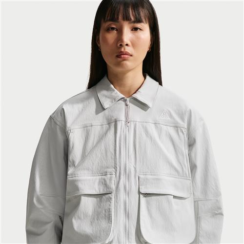 Nike ACG "Smith Summit" UV-resistent jakke til kvinder - grå