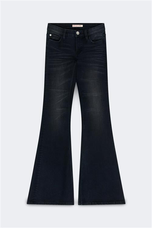 Gina Tricot - Glow low flare petite jeans - Petite Jeans - Sort - 34 - Dame