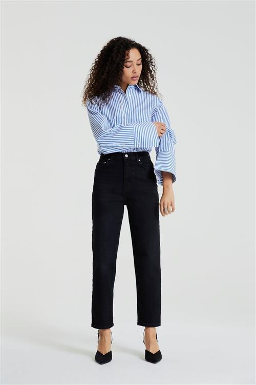 Gina Tricot - Comfy petite mom jeans - Mom jeans - Sort - 32 - Dame