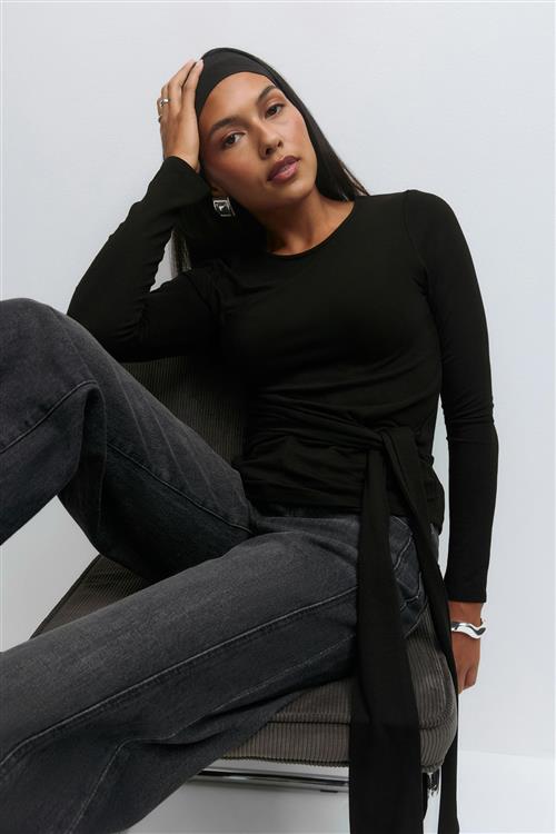 Gina Tricot - Asymmetric tie top - Langærmede toppe - Sort - XS - Dame