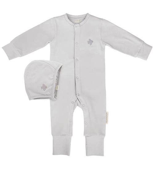 Se Moonboon Natdragt m. Babyhjelm - Gaveæske - Lunar Rock hos KidsWorld