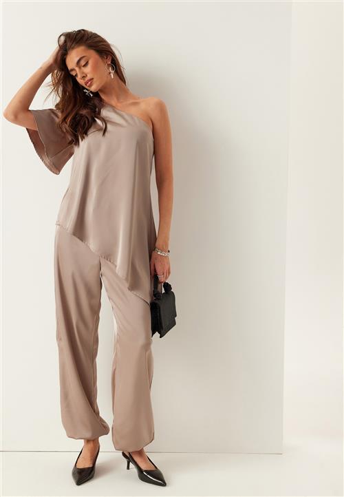 Se BUBBLEROOM Satin Balloon Trousers hos Bubbleroom