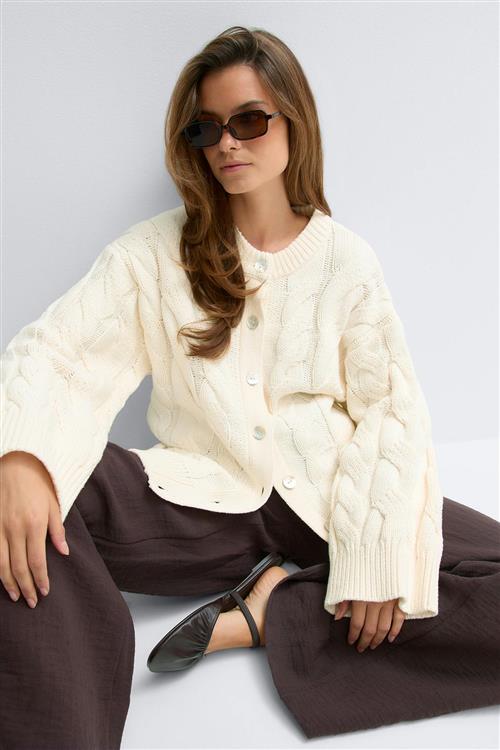 Gina Tricot - Chunky knitted cable cardigan - Striktrøjer - Hvid - L - Dame