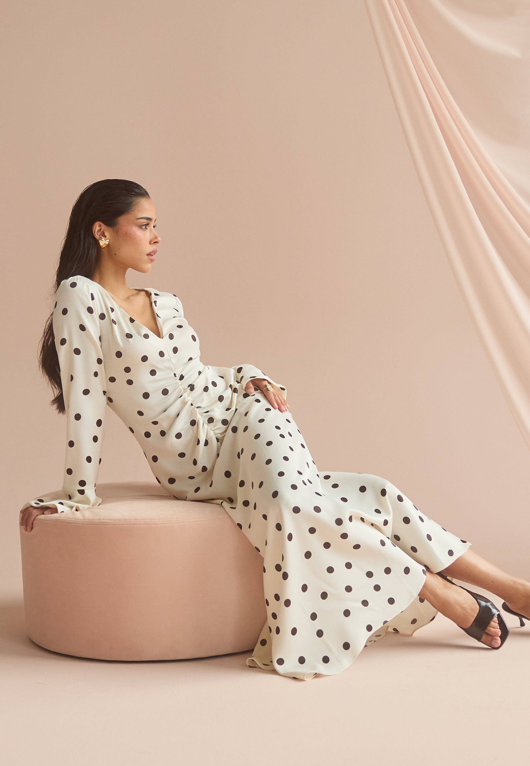BUBBLEROOM OCCASION Ruched Front Midi Dress