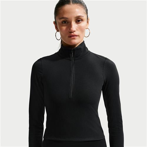 Tætsiddende Nike Chill Knit-ribtop med lange ærmer og kvart lynlås til kvinder - sort