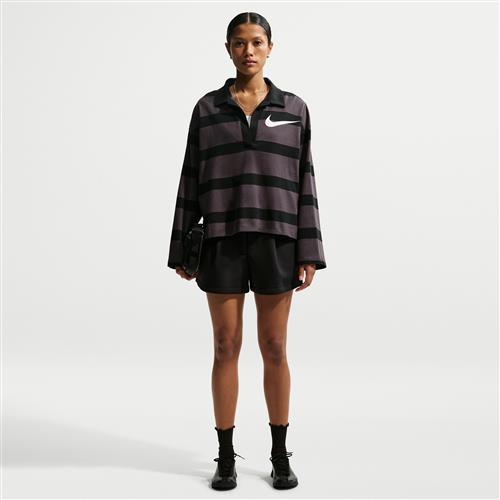 Løse, skræddersyede Nike Pregame Fleece-shorts med mellemhøj talje til kvinder - sort