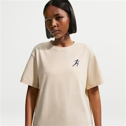 Oversized Nike Classic T-shirt til kvinder - brun