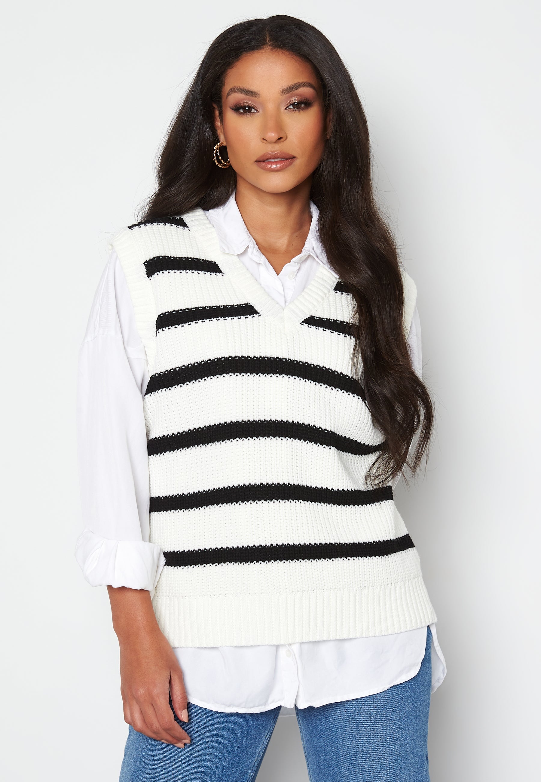 Happy Holly Jalessa knitted vest