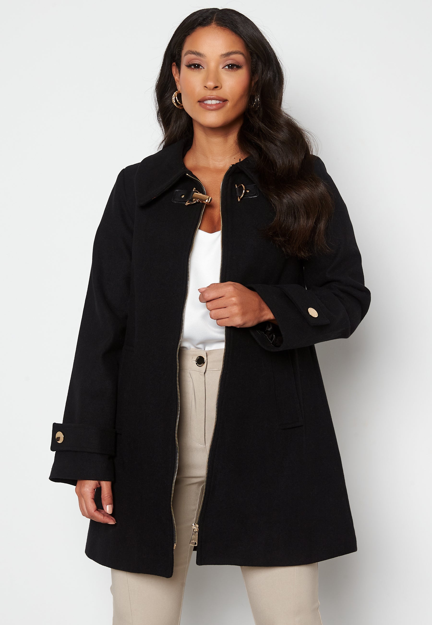 Chiara Forthi Bellance short coat