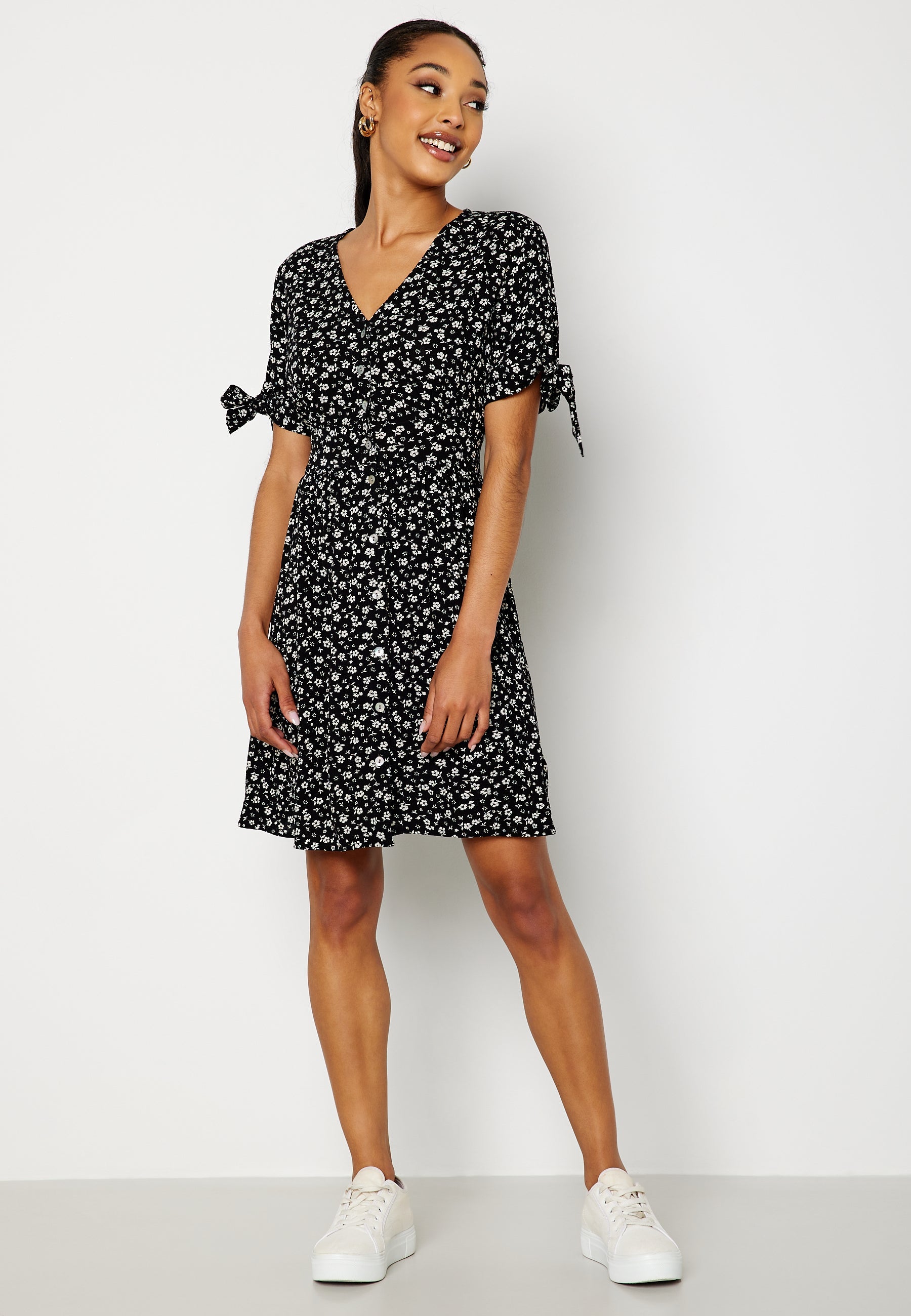 BUBBLEROOM Winnie Short Dress
