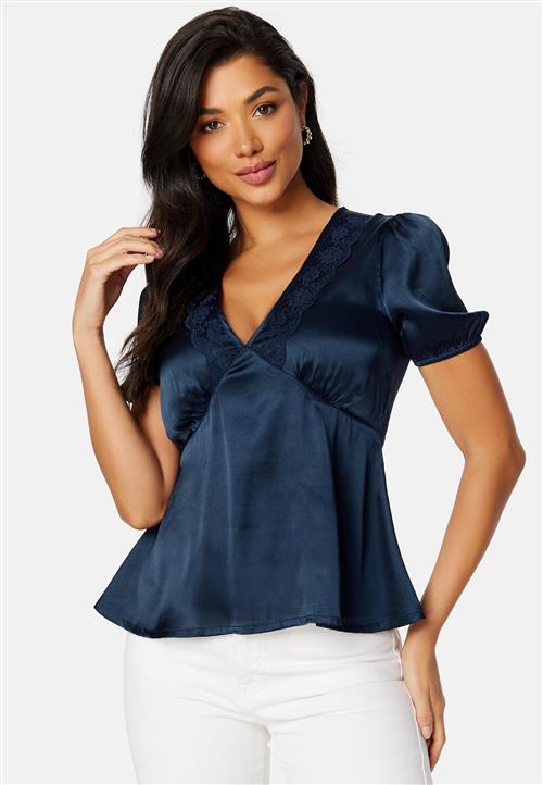 BUBBLEROOM Dayla satin blouse