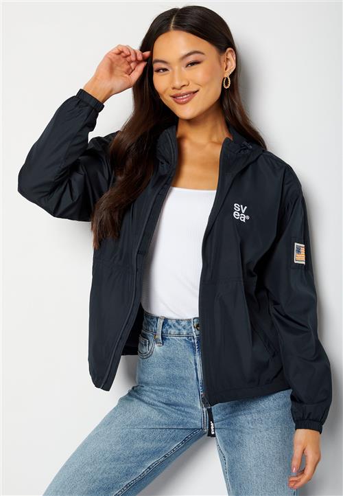 Svea Windbreaker Jacket