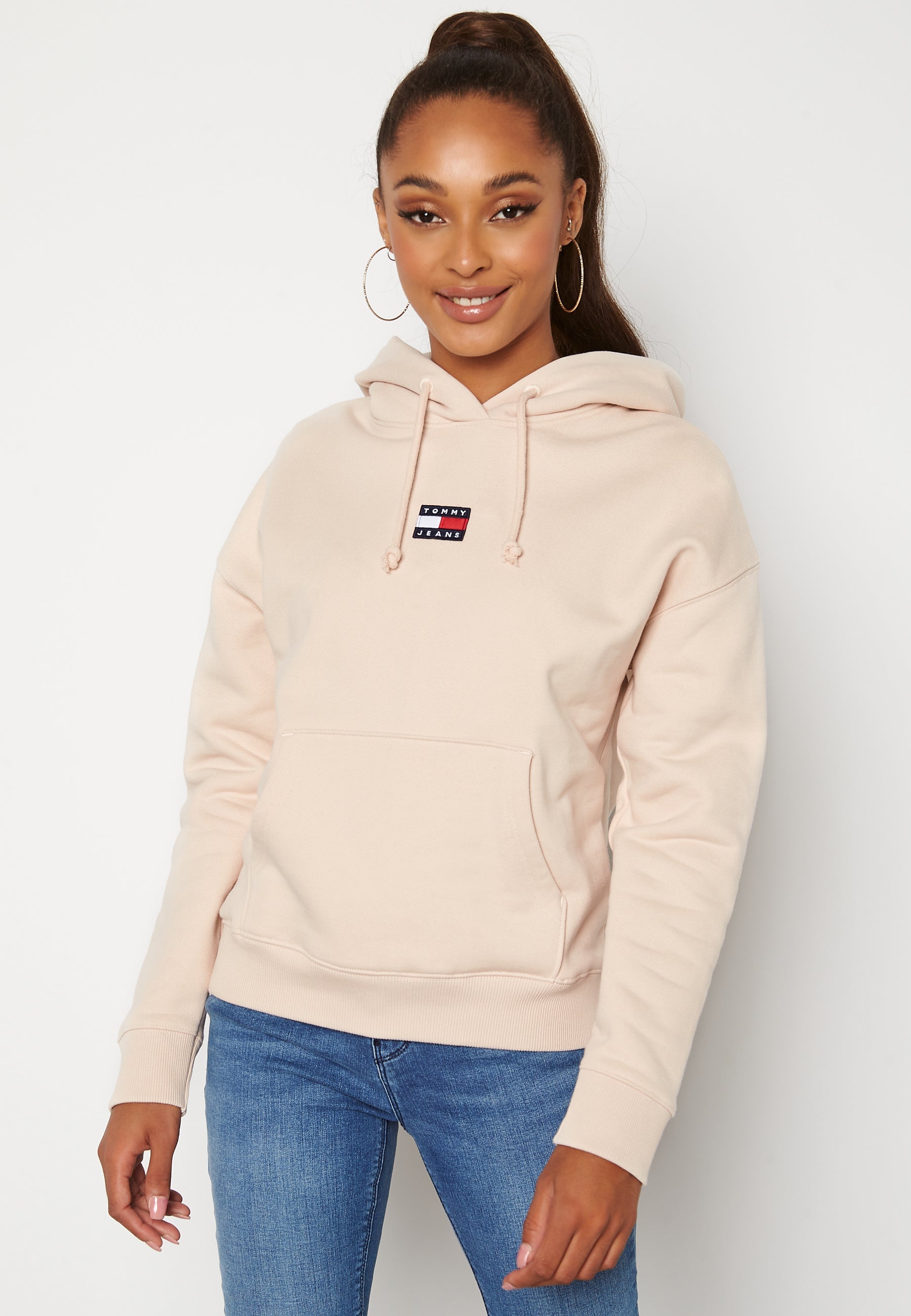 TOMMY JEANS Center Badge Hoodie