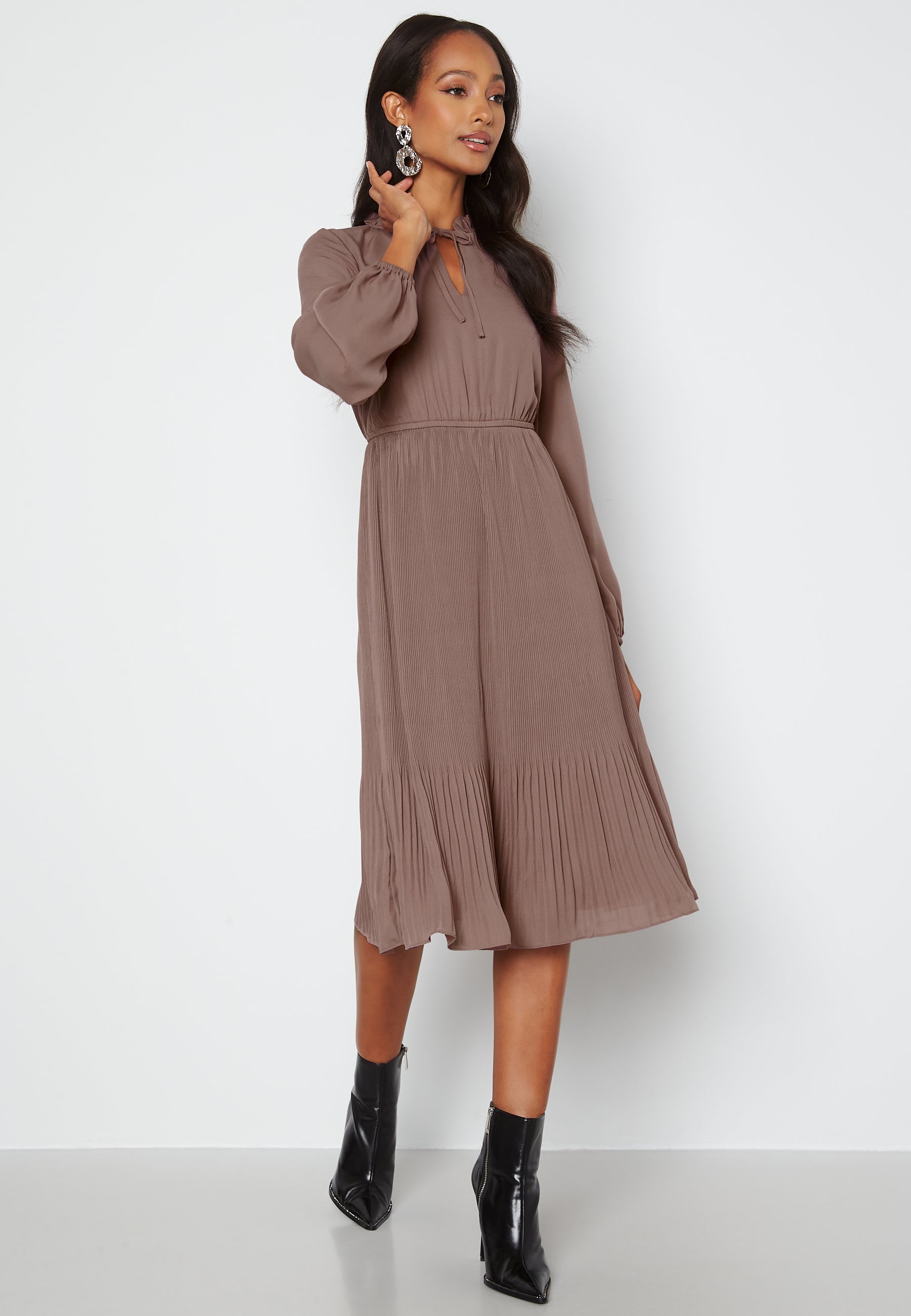 Happy Holly Clara Pleated Dress