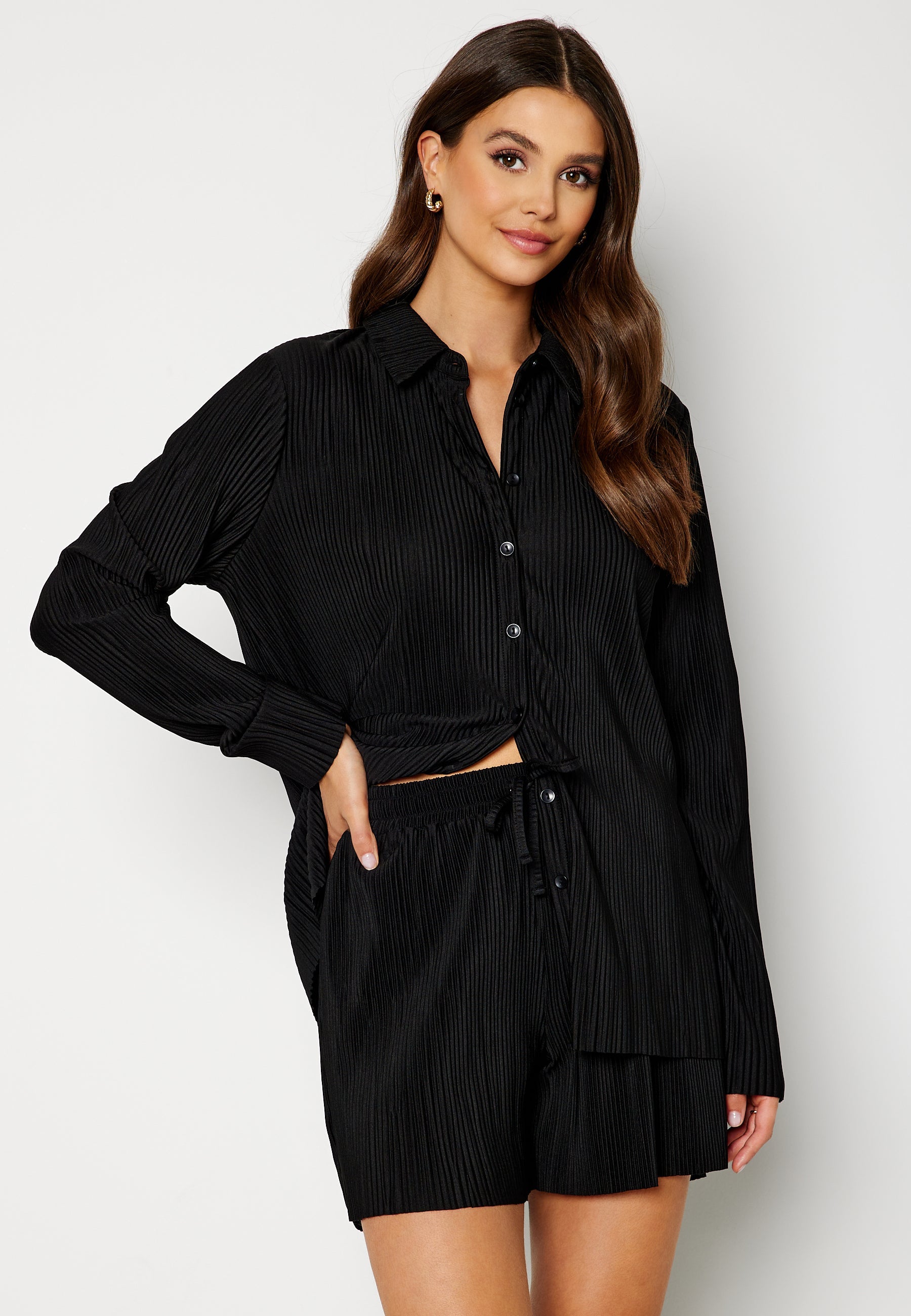 BUBBLEROOM Megan pleated shorts set