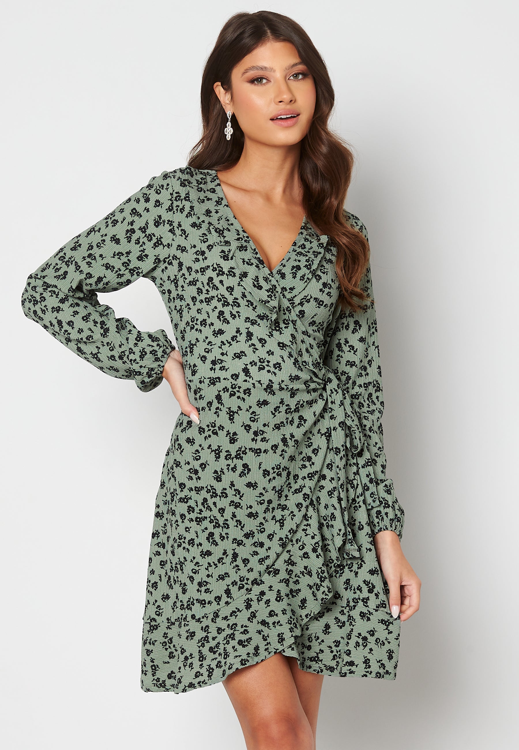 BUBBLEROOM Miriam flounce wrap dress