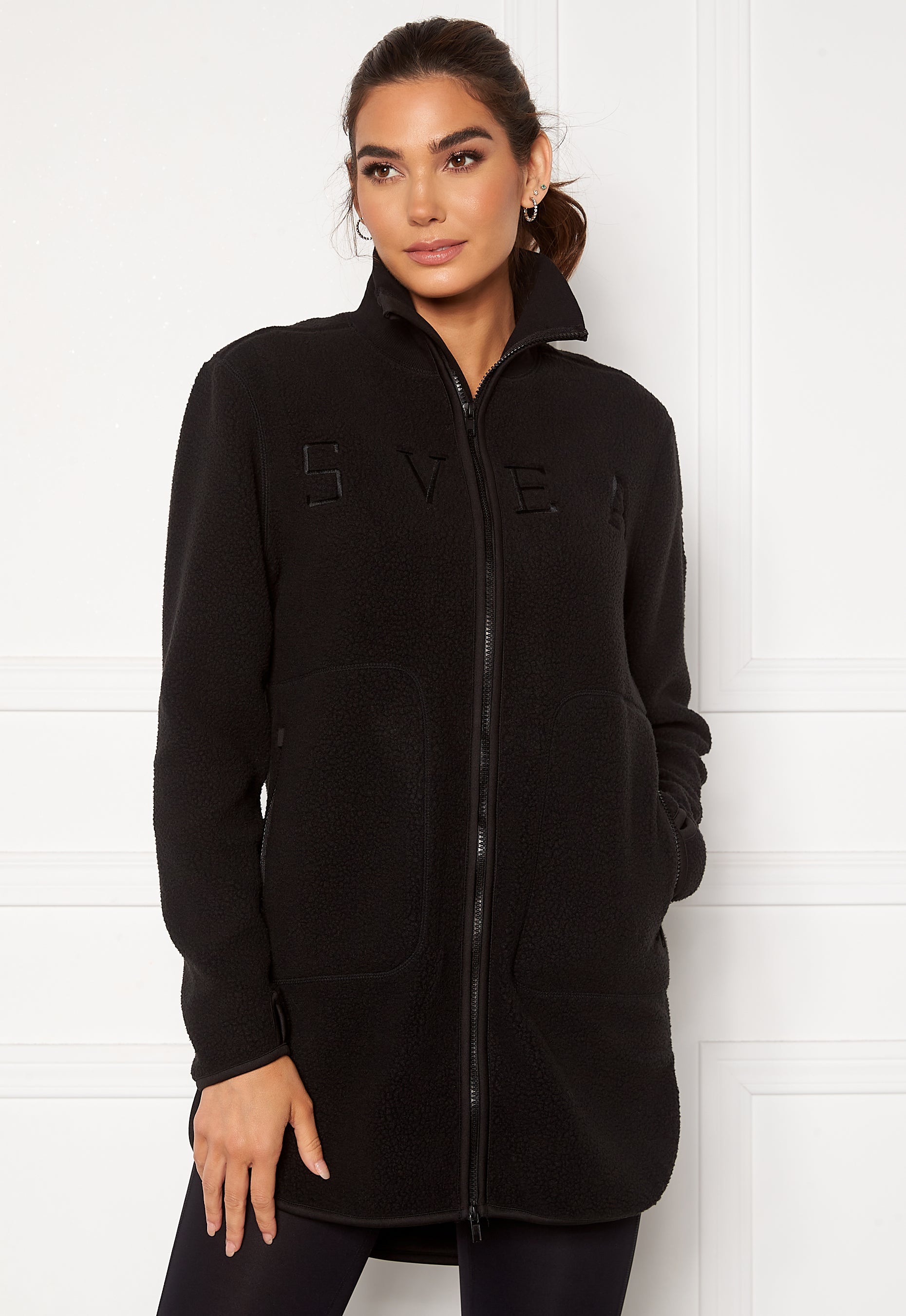 Svea W. Long Pile Zip Sweat