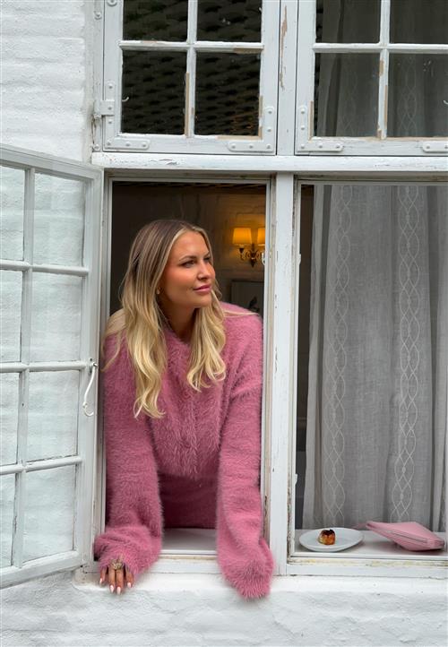 Josefin Lavold X Bubbleroom Josefin Fluffy Cardigan