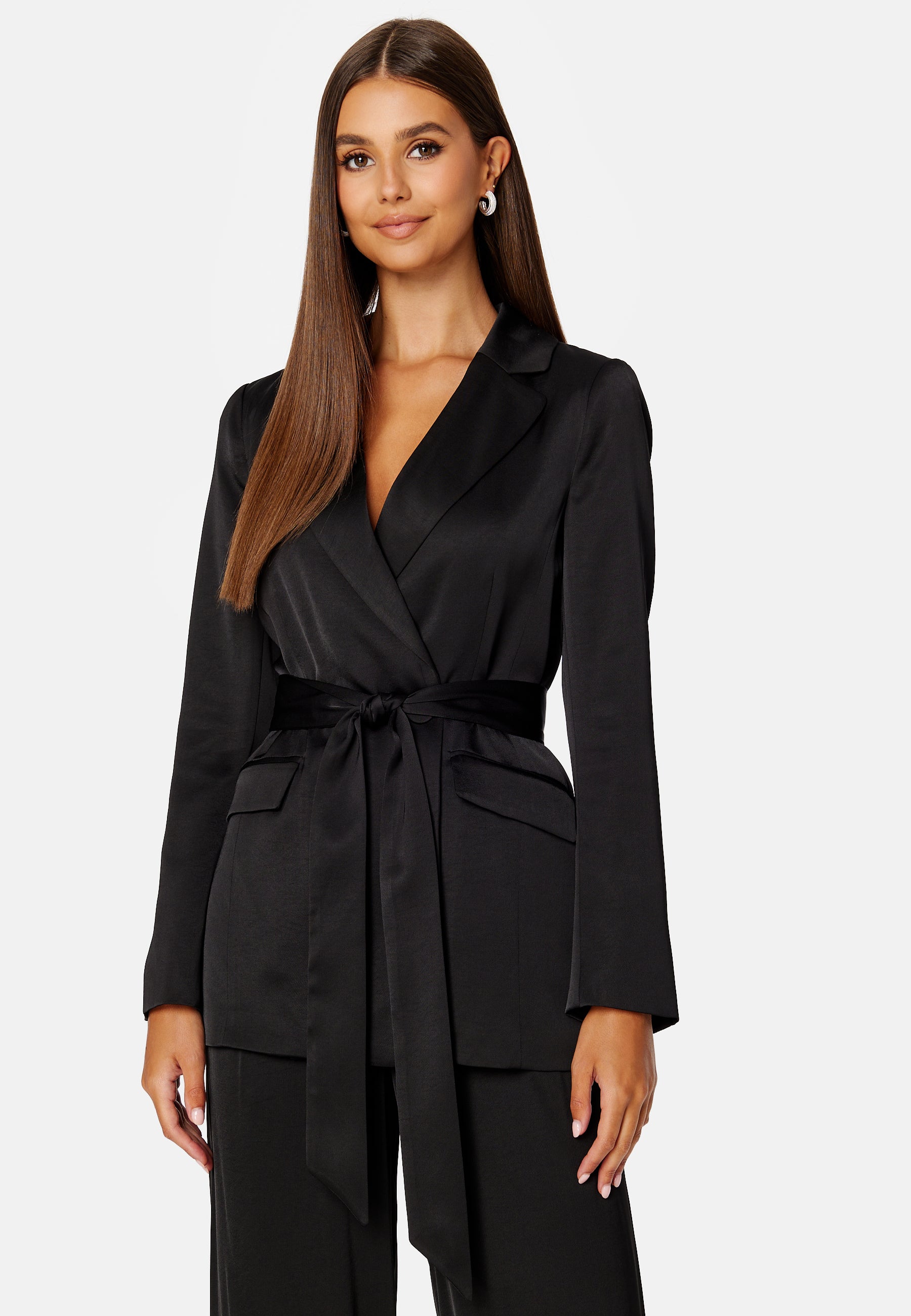 FOREVER NEW Alora Satin Tie Co-ord Blazer