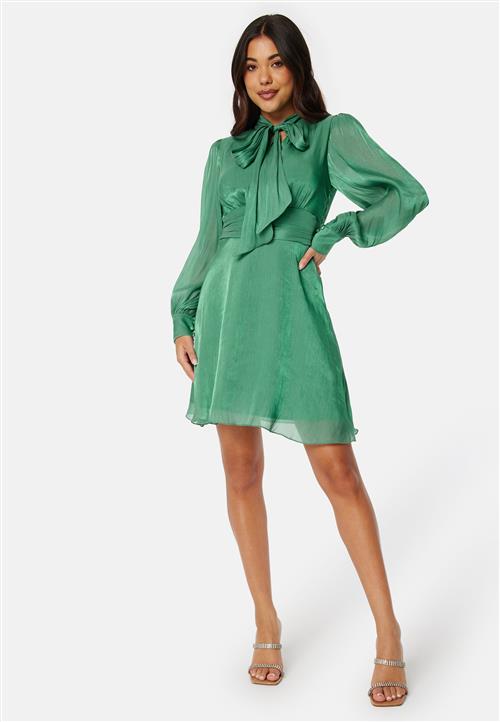 Bubbleroom Occasion Kelsey Bow Dress